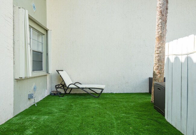 Building Photo - 1174 NW 13th St