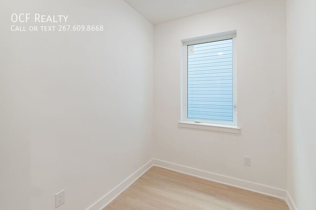 Building Photo - Three Bed Brewerytown  Apartment