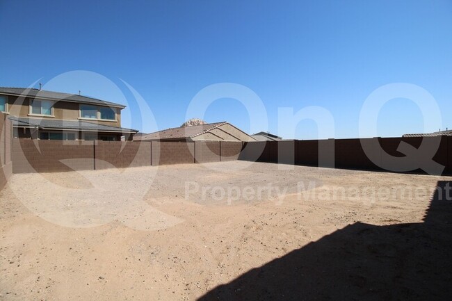 Building Photo - 13810 W Calle De Baca