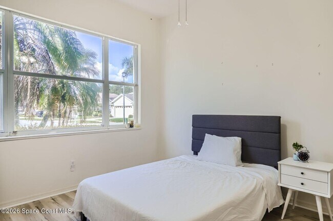 Building Photo - 796 Suntree Woods Dr