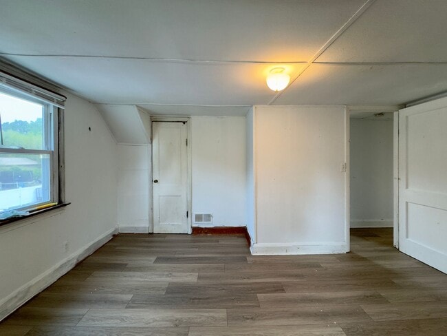 Building Photo - 113 Rigdon Rd