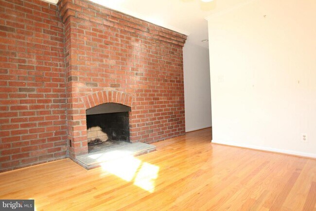 Building Photo - 1089 Paper Mill Ct