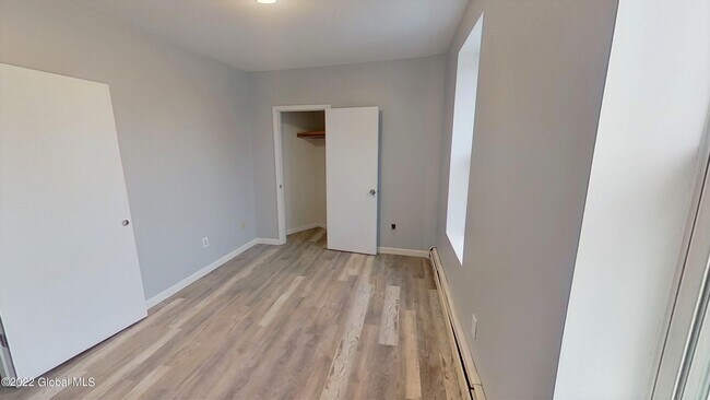 Building Photo - 300 Morton Ave