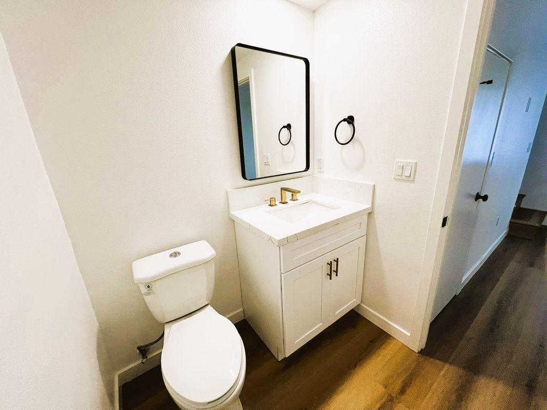 Building Photo - 13811 La Pat Pl