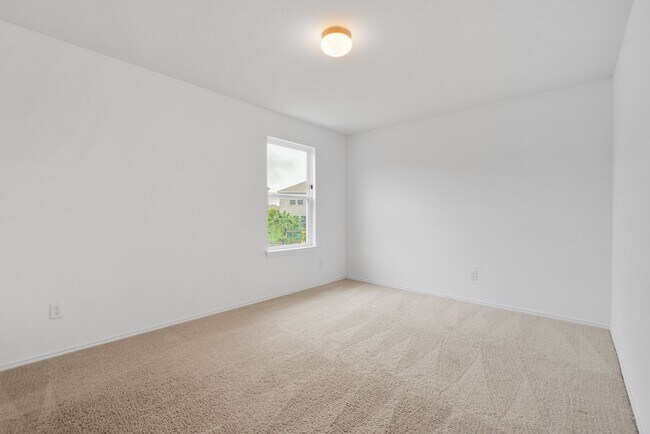 Building Photo - Charming 4-Bedroom Home in Cinco Lakes – Community Amenities & Prime Location!