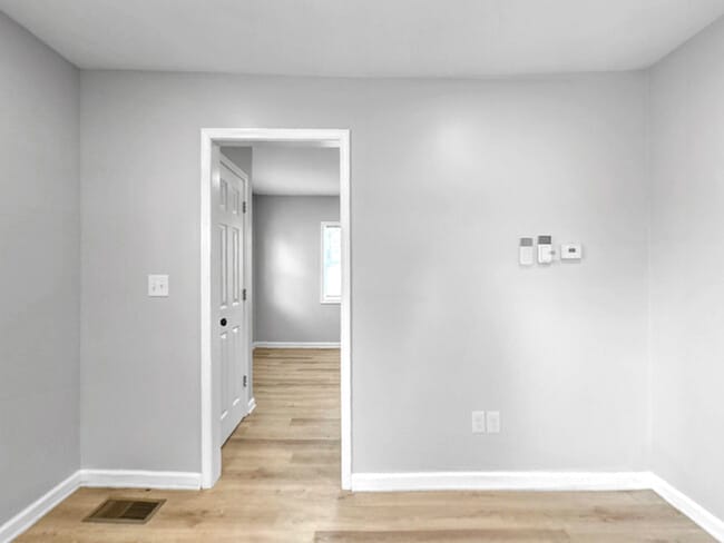 Building Photo - Charming 2 beds 1 baths in Columbus!