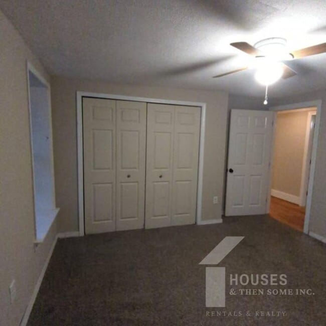 Building Photo - 443 Chastain Rd