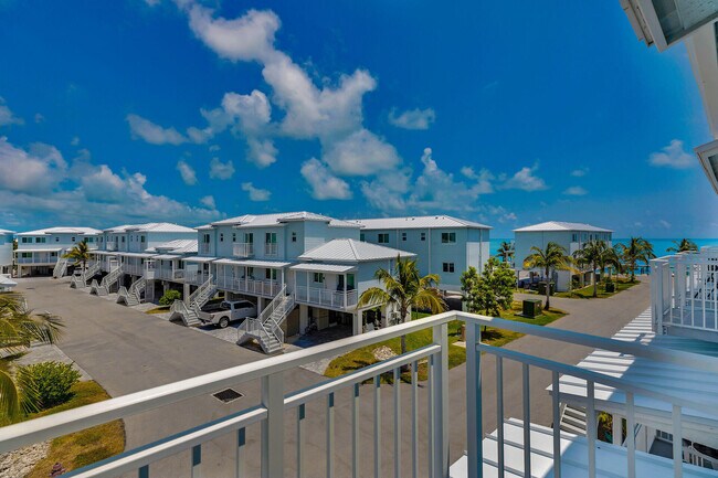 Building Photo - 10877 Overseas Hwy
