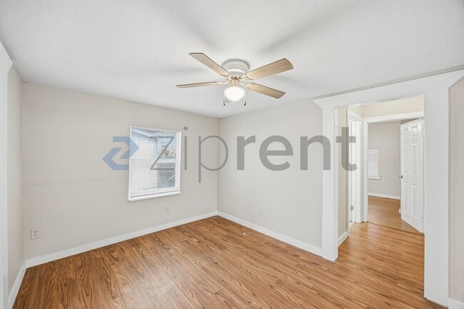 Building Photo - 521 S Polaris