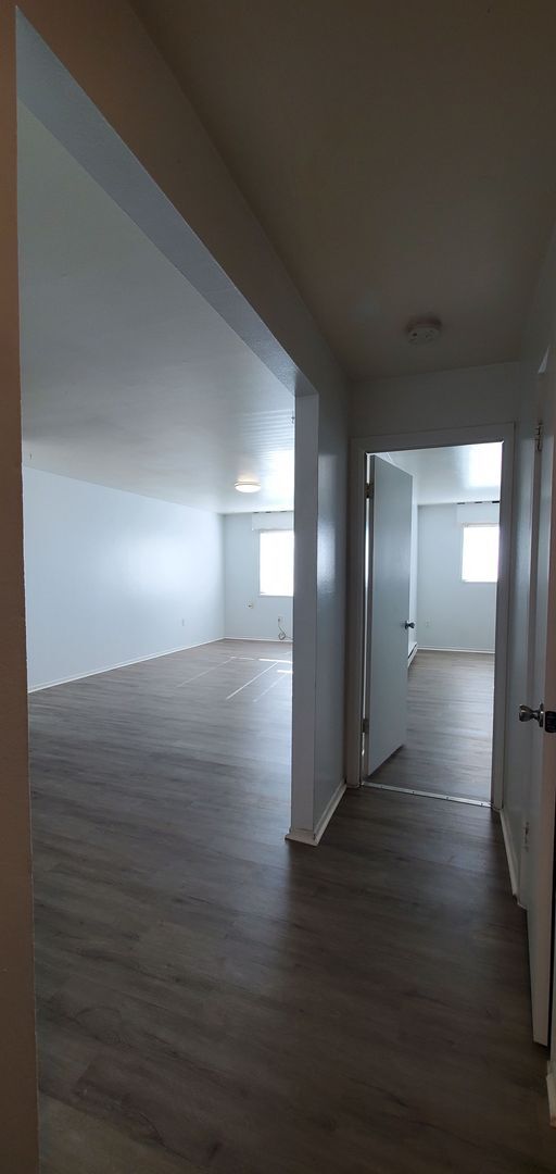 Building Photo - Newly renovated 2 bedroom 2 bath