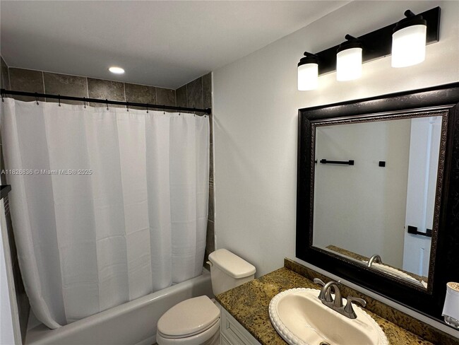 Building Photo - 4830 SW 41st Ave