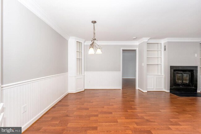 Building Photo - 20507 Shadyside Way