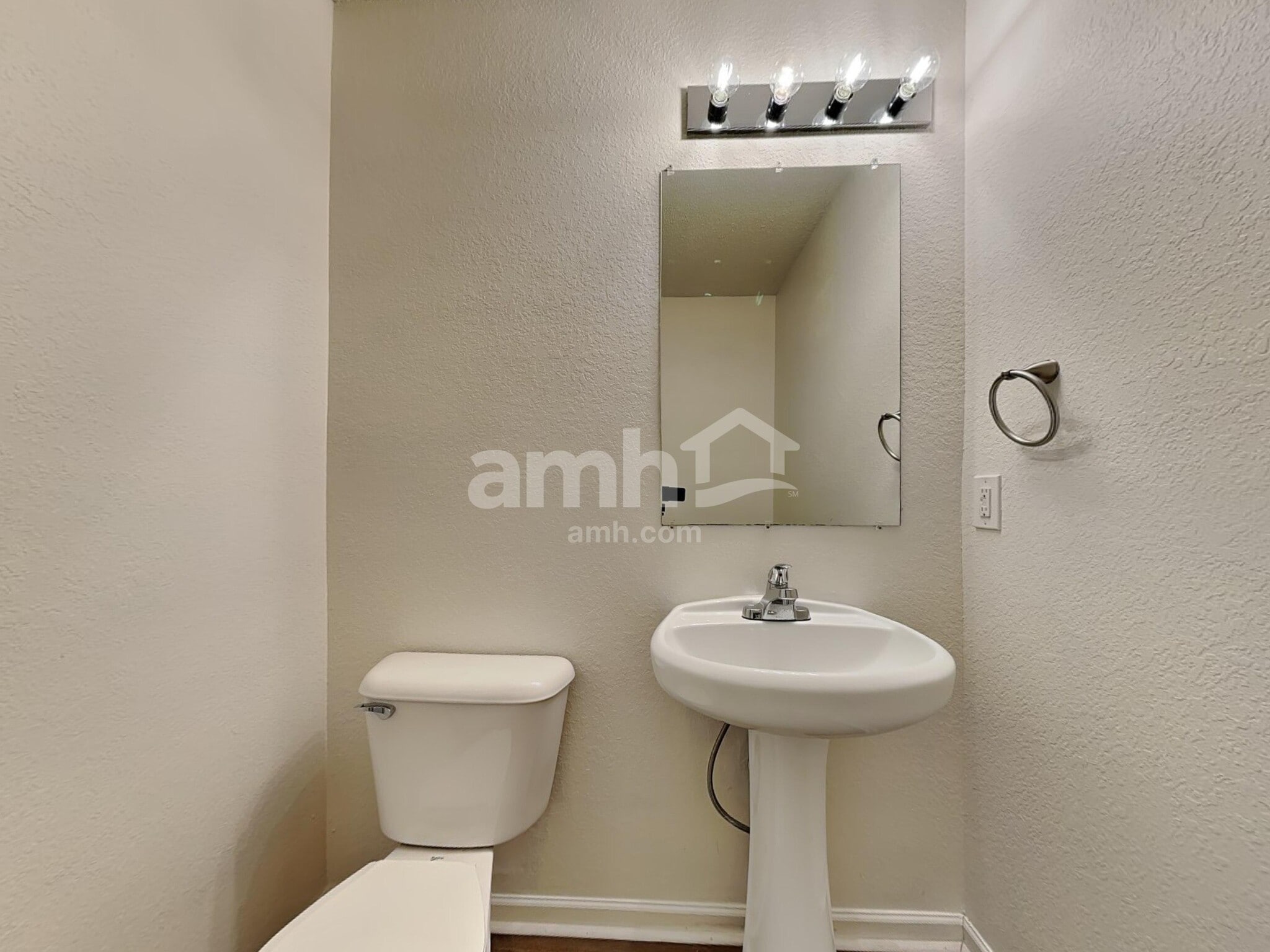 Building Photo - 506 Diamond Cut