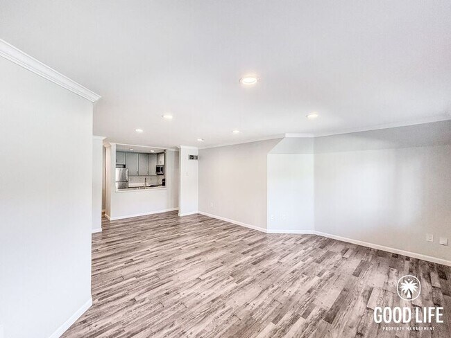 Building Photo - 3440 Lebon Dr