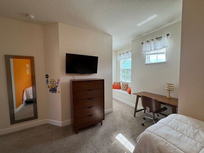 Building Photo - 1641 Retreat Cir