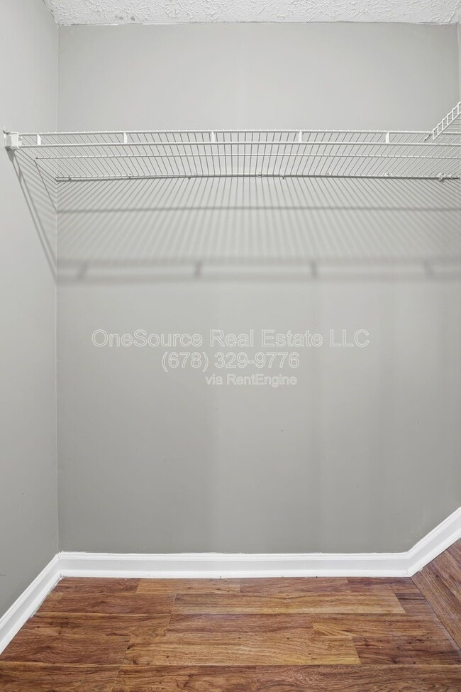 Building Photo - 1892 Lakestone Way