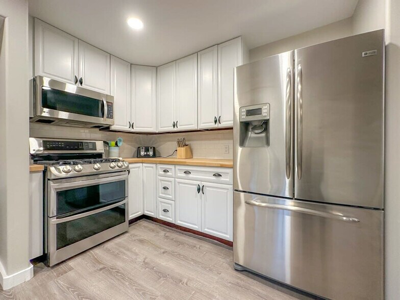 Building Photo - 204 Terrys Gap Loop Rd