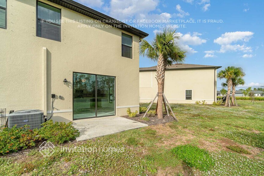 Building Photo - 2047 E Landings Wy