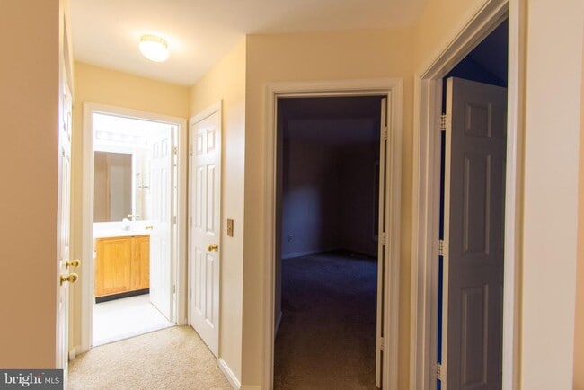 Building Photo - 11970 Thurloe Dr