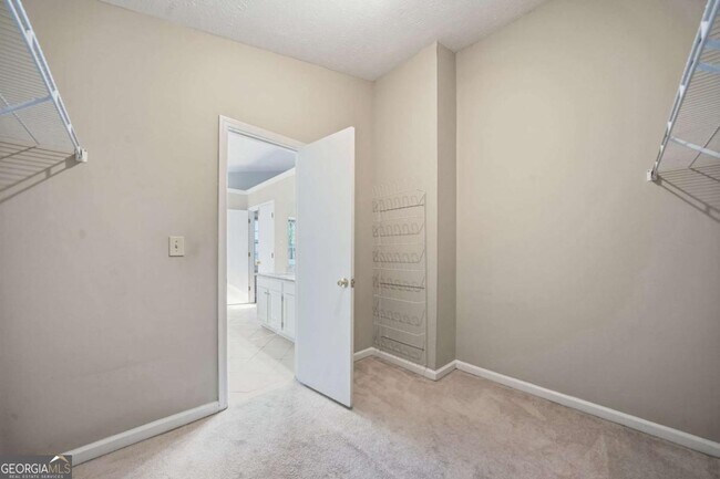 Building Photo - 3070 Bugle Dr