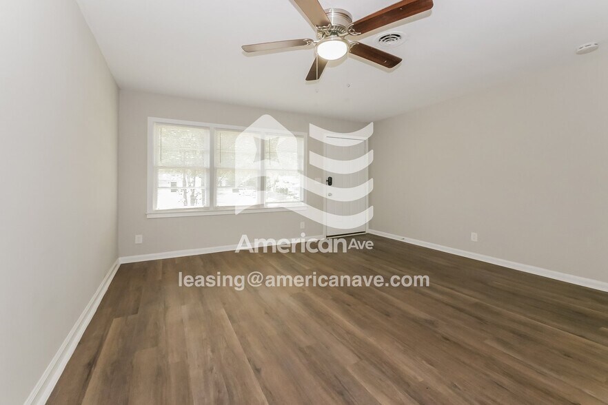 Building Photo - 4533 Sentry St