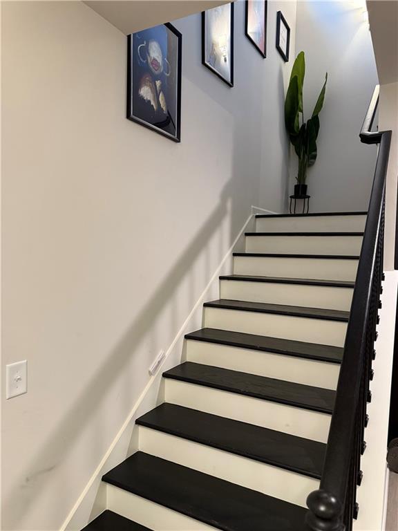 Building Photo - 2957 Cottage Ln