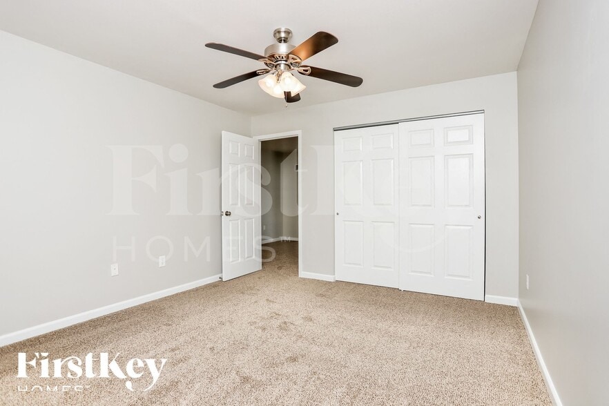 Building Photo - 1014 Glengarry Dr