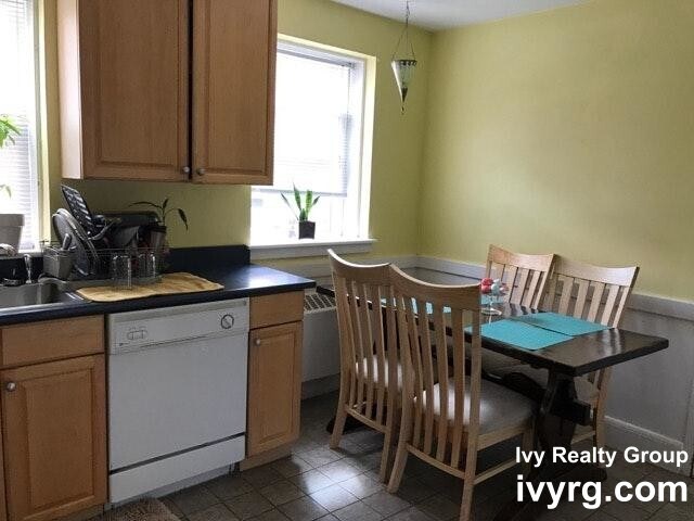 Building Photo - 461 Arborway