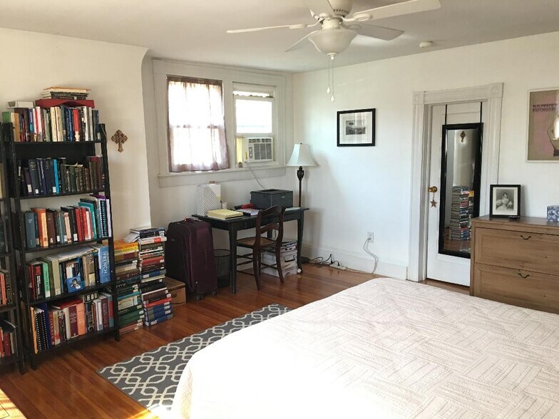 Building Photo - 1315 Poplar St