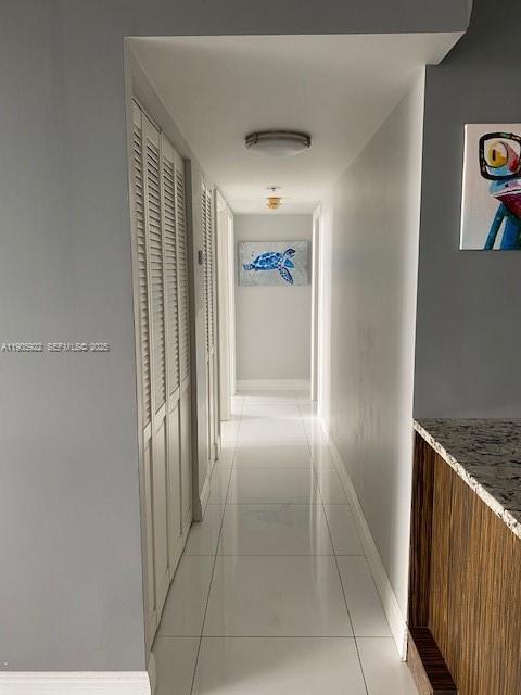 Building Photo - 2500 NE 135th St