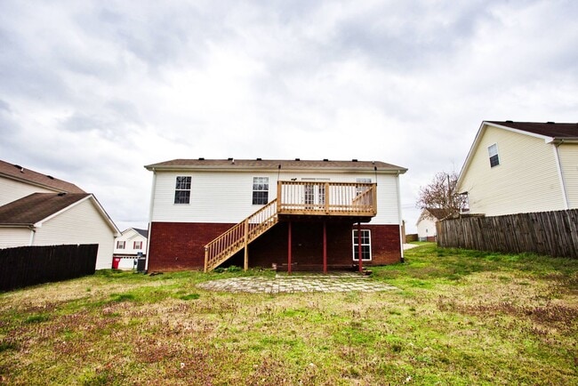 Building Photo - 3137 Little Grove Ln