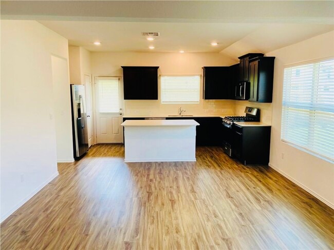 Building Photo - 133 Morning Glow