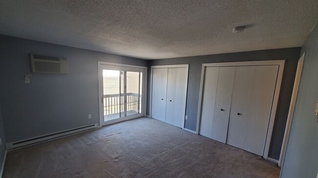 Building Photo - 134 W Main St