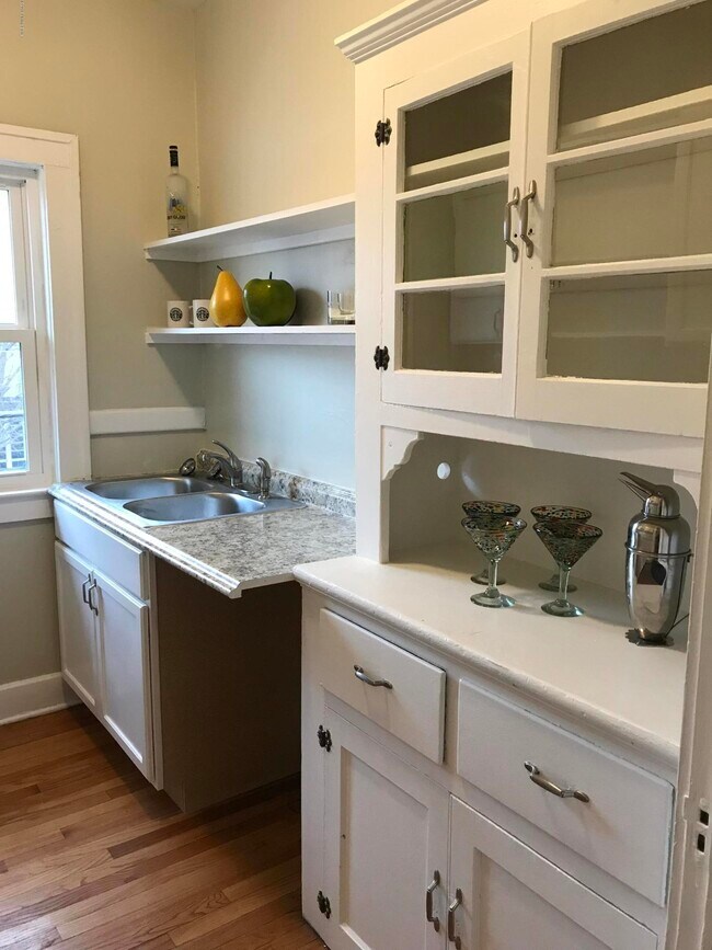 Building Photo - 620 Eastern Pkwy