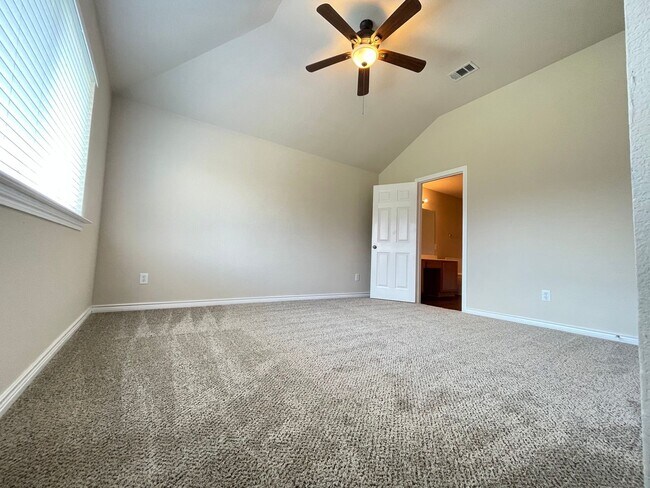 Building Photo - PRICE REDUCED!!! Denton County but Northwe...
