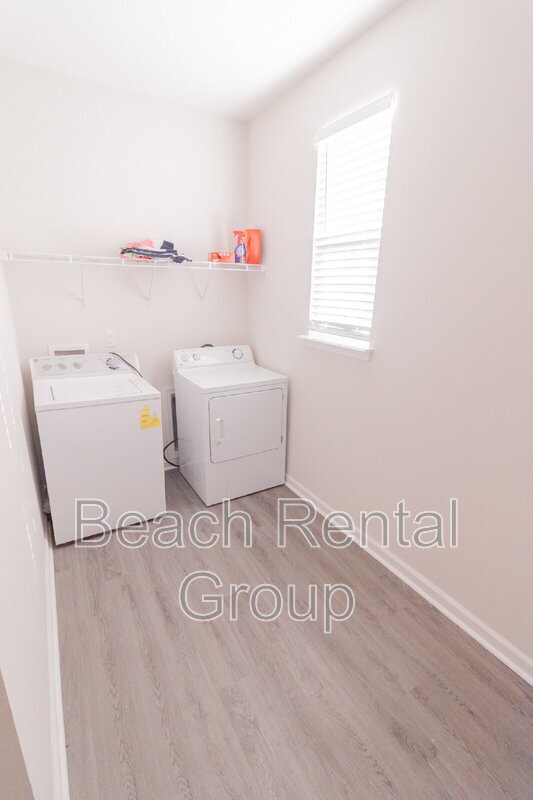 Building Photo - 508 Shellbark Dr