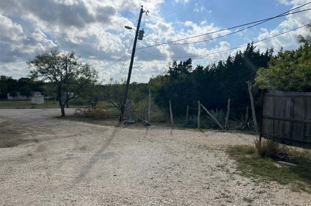 Building Photo - 230 Six Pines Rd