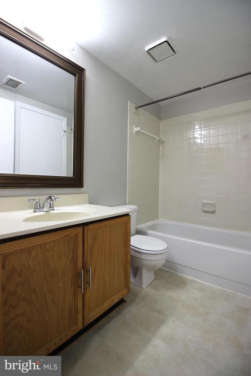 Building Photo - 2604 S Arlington Mill Dr