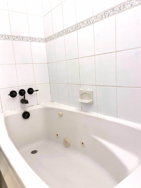 Building Photo - 5527 N Palethorp St