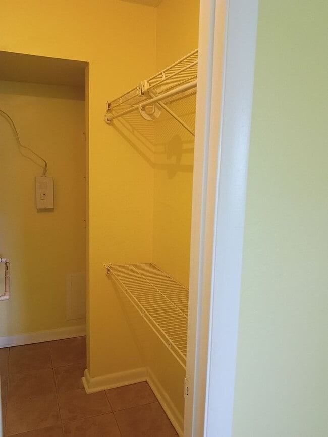 Building Photo - WESTWIND COMMUNITY