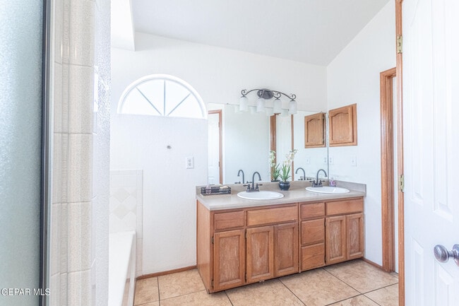 Building Photo - 1328 Morgan Marie St