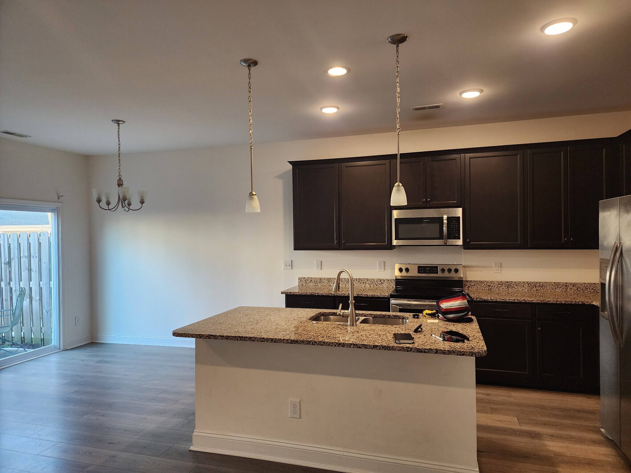 Building Photo - 1650 Bratton Ct