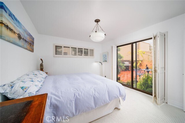 Building Photo - 52 Balboa Coves