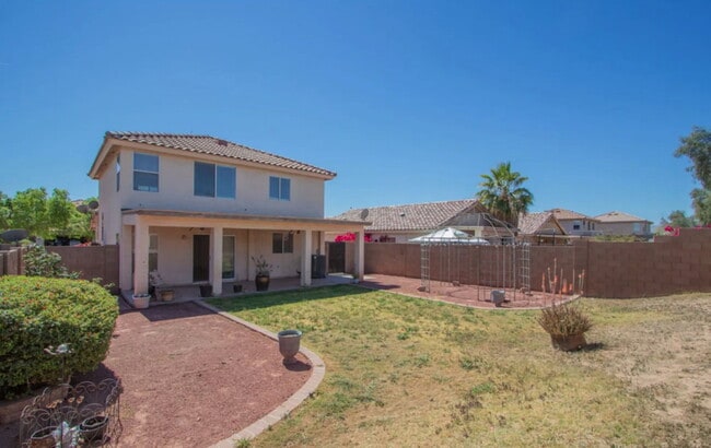 Building Photo - 13002 W Paradise Dr