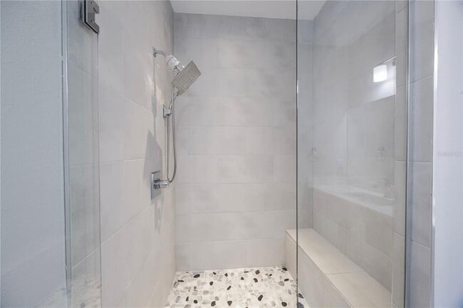 Building Photo - 1330 W Gray St