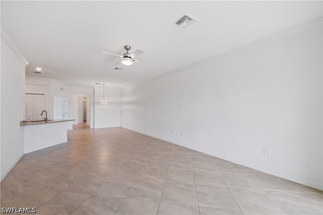 Building Photo - 17849 Woodland Ct