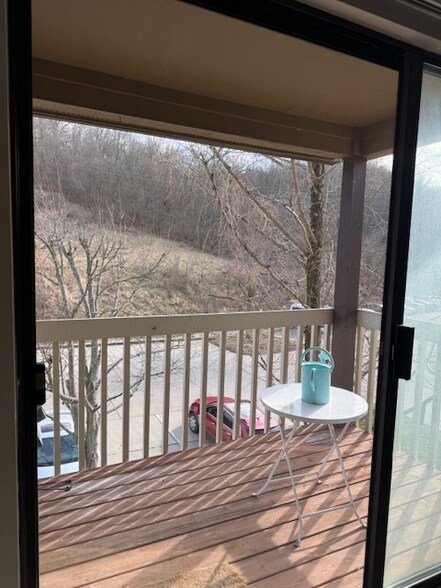 Building Photo - 66 View Terrace Dr