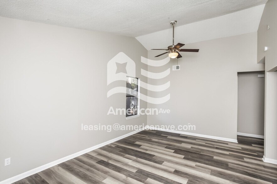 Building Photo - 244 Jadetree Dr