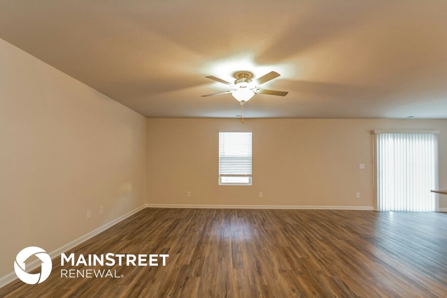 Building Photo - 364 Gourd St