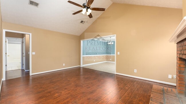 Building Photo - 7039 Stoneybrook Dr